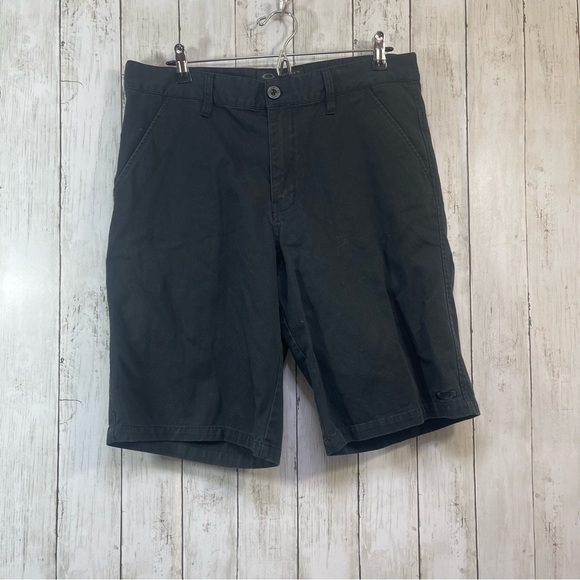 Oakley Men’s Chino Black Shorts 34W - Picture 1 of 6